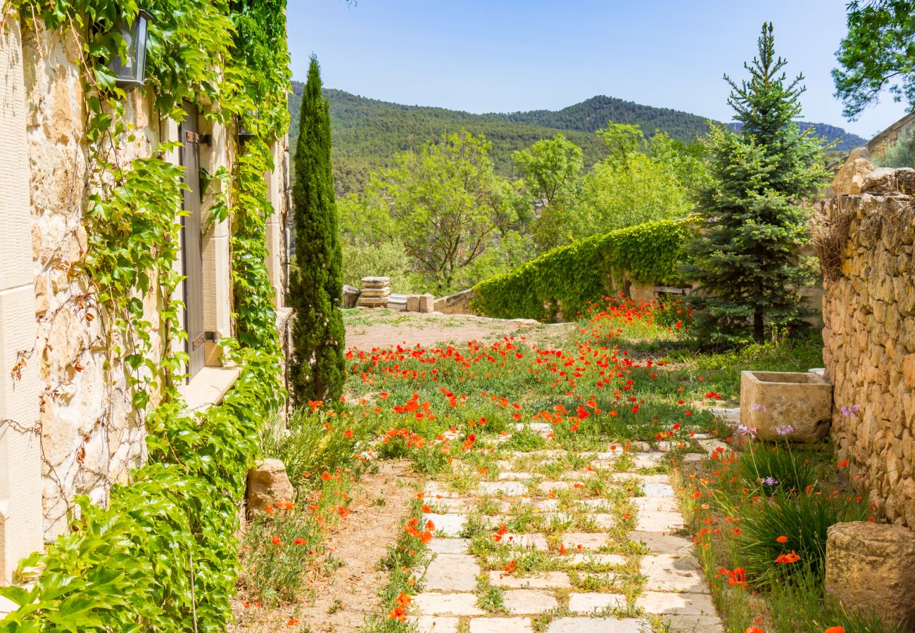 Villa en Olot - Masía Els Cingles